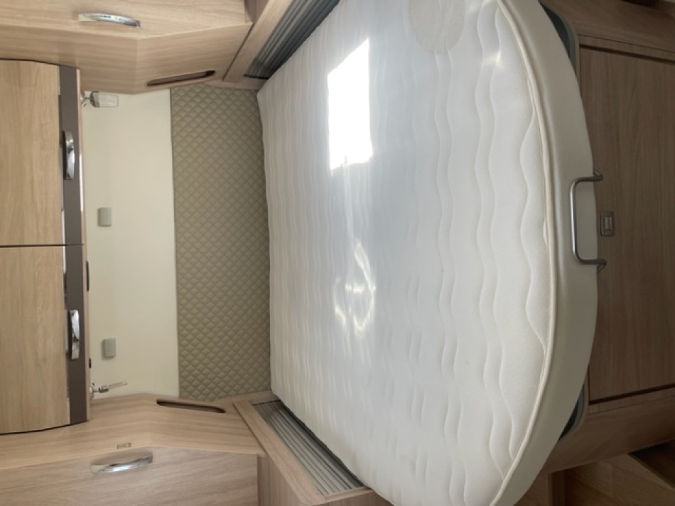 camping car RAPIDO 8096 DF modele 2019